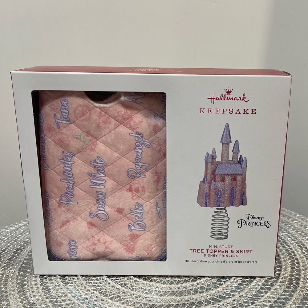 Hallmark Keepsake Disney Princess Mini Tree Topper and Skirt Set NWT